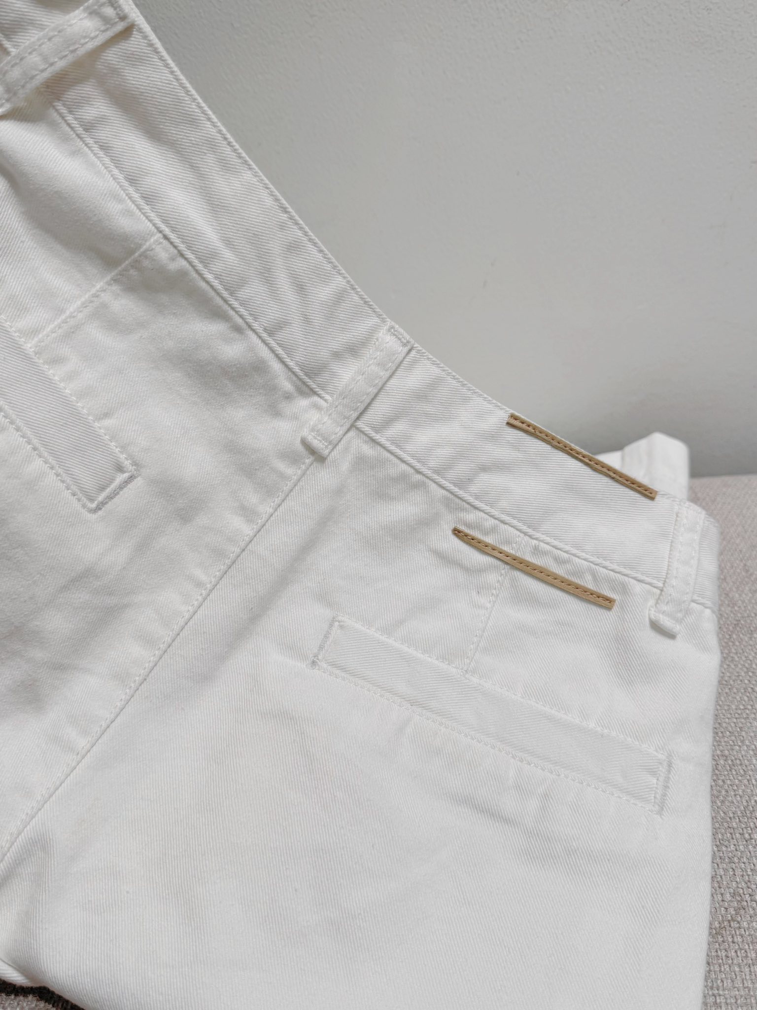 E747 SHORT JEAN TRẮNG LỠ PHỐI 2 TÚI XUẤT HÀN_thumbnail_4