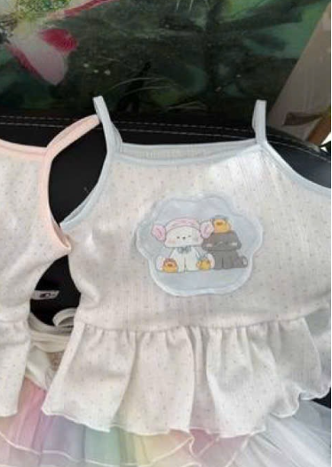 D254 - Áo 2 dây chấm bi kem hoạ tiết mèo - 272529