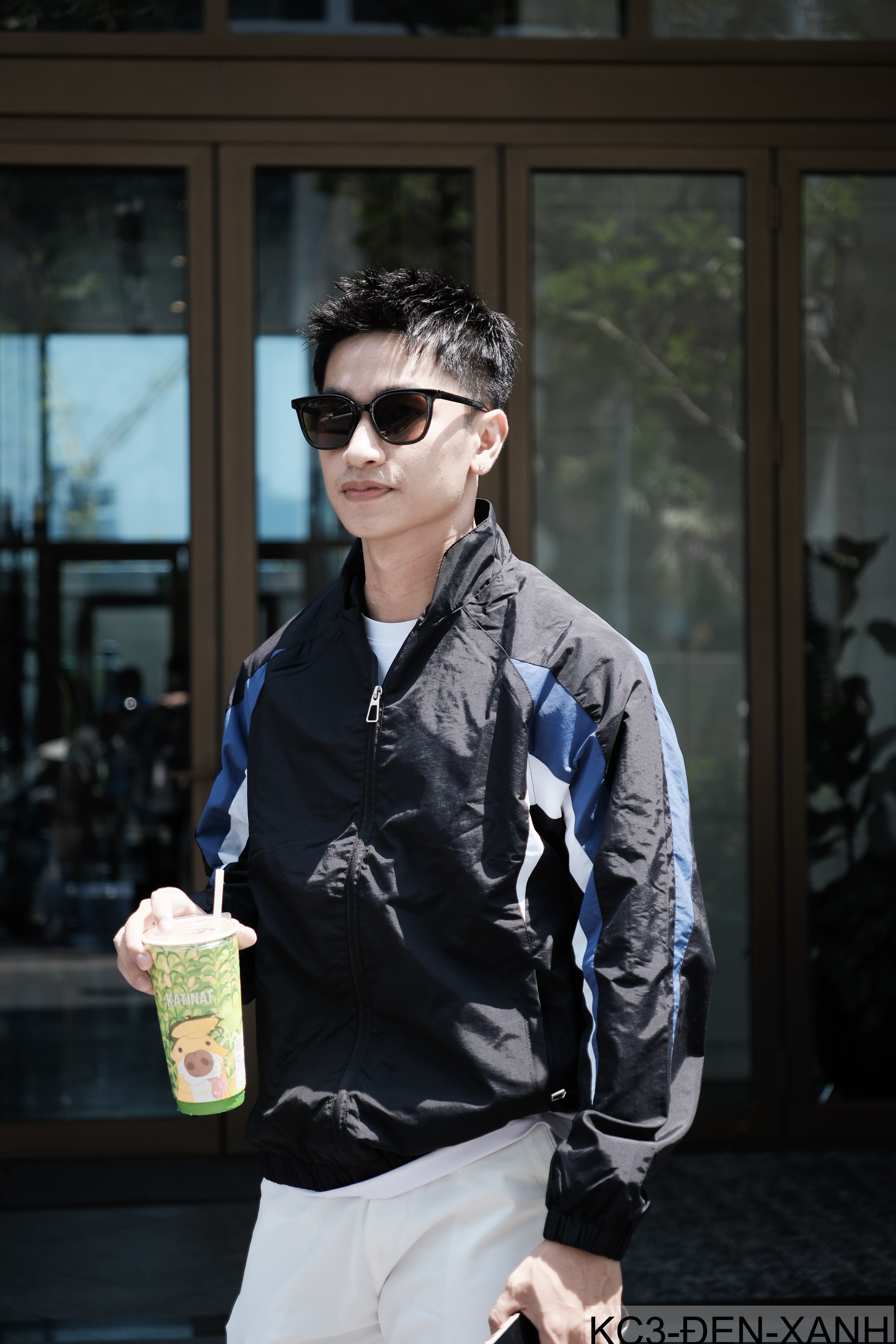 KC3 - Áo khoác nam cổ đứng phối màu năng động, chất polyester thoáng mát, form regular phù hợp xuân thu_thumbnail_3