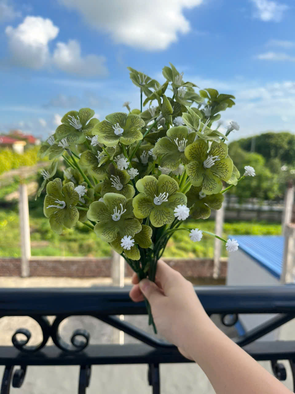 Cụm Thủy Tiên Hoa Lụa Cao Cấp Trang Trí Không Gian Thanh Lịch Bền Đẹp Không Cần Chăm Sóc_thumbnail_3