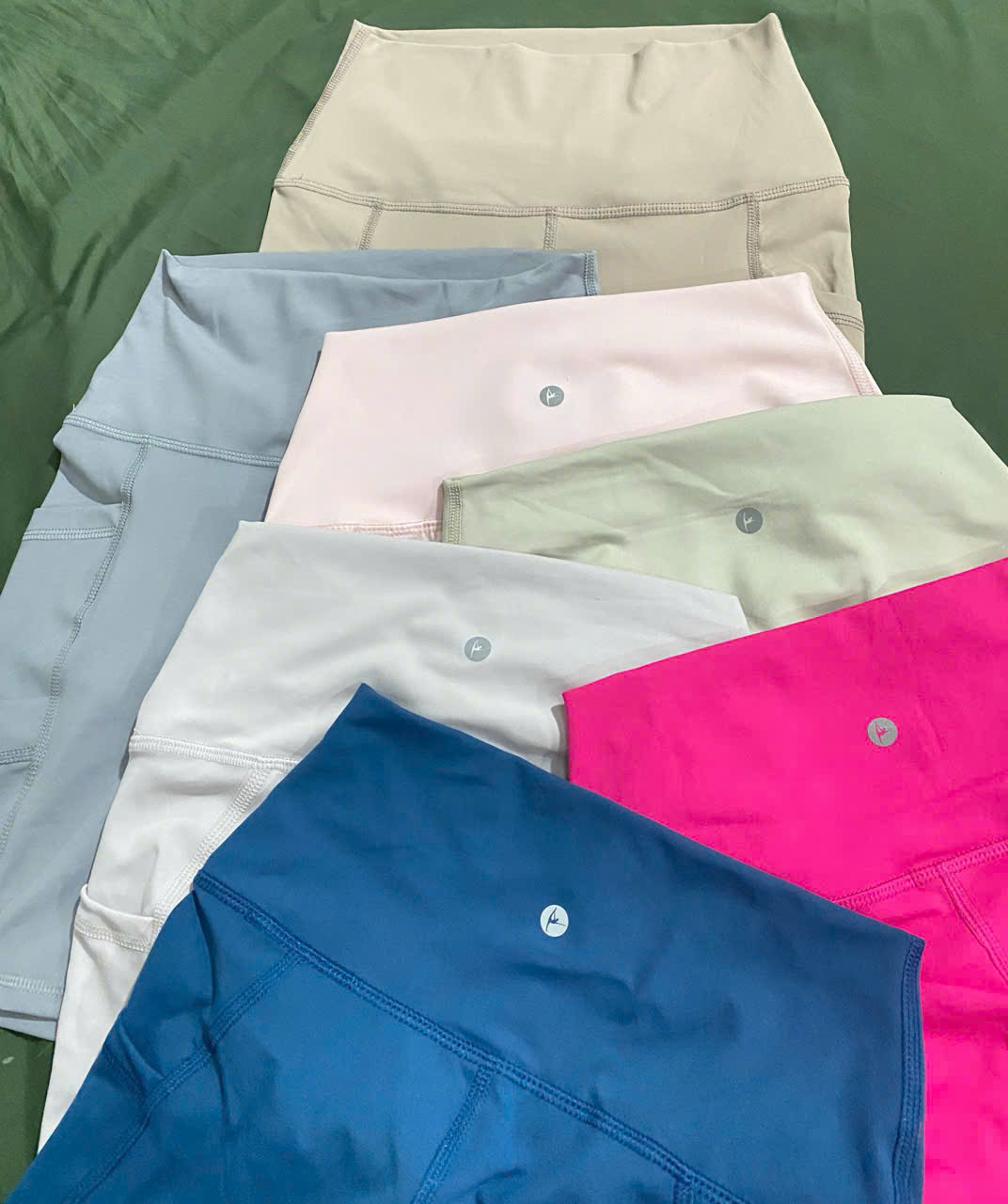 Q98 QUAN NU YOGA 2C_thumbnail_2