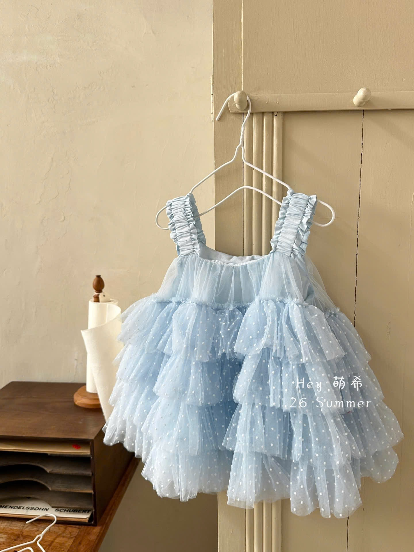 D230 - Áo 2 dây voan chấm bi nhiều tầng bồng xoè hãng HMX