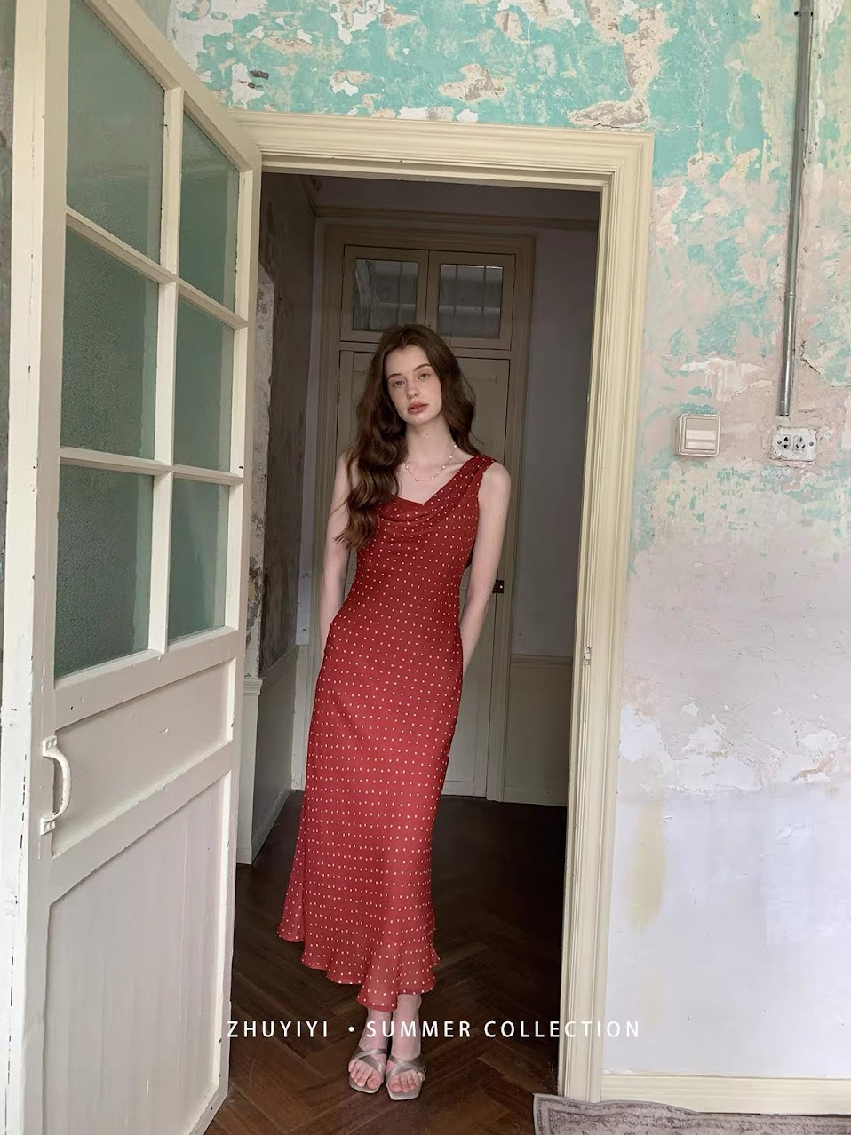 Lucas - Váy chấm bi voan tơ lệch vai dáng dài LS SHA_thumbnail_3