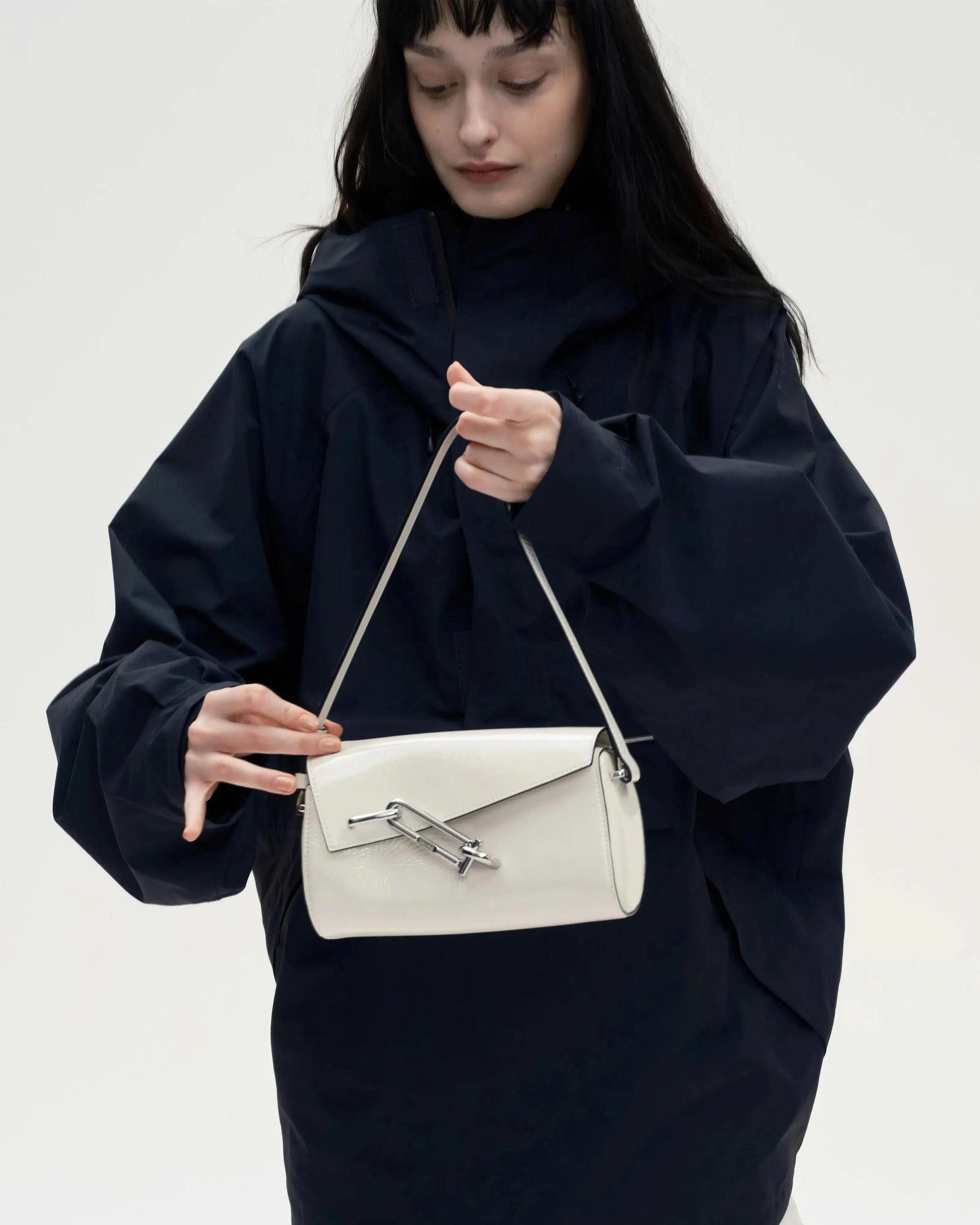 TUI XACH_thumbnail_9