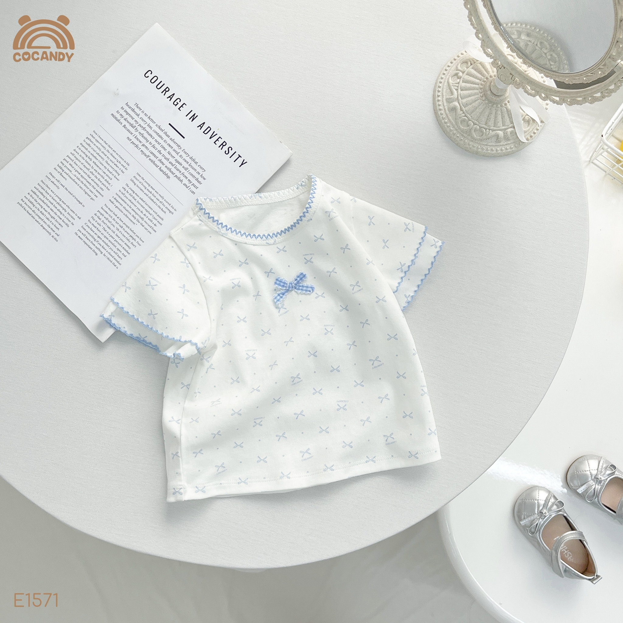 Áo cộc thun TRẮNG hình nơ bi XANH CCD