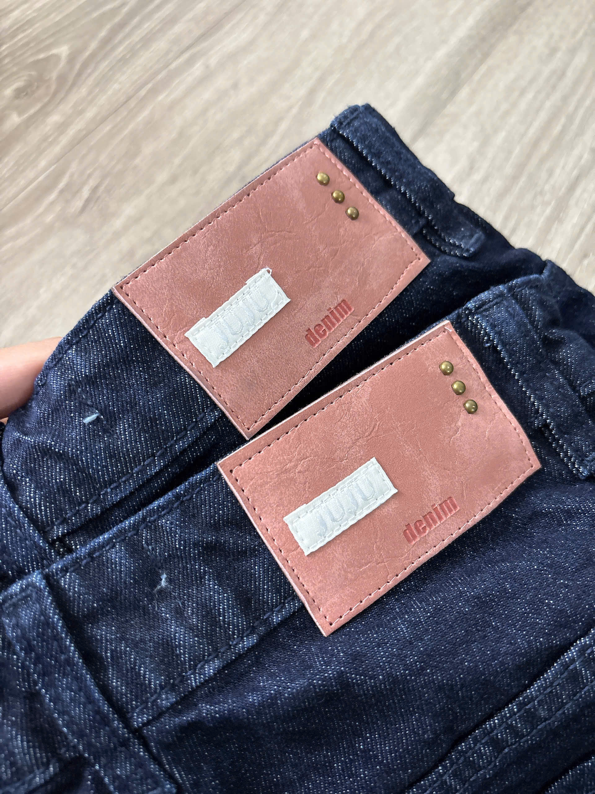 Quần jean suông đậm phối 2 túi trước_thumbnail_4