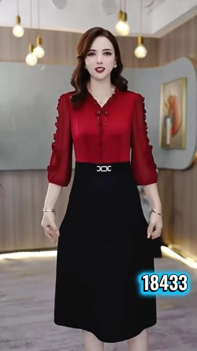 18433-Đầm liền phối lụa đỏ đen tay lở cổ  V cách điệu (lụa,lót)
