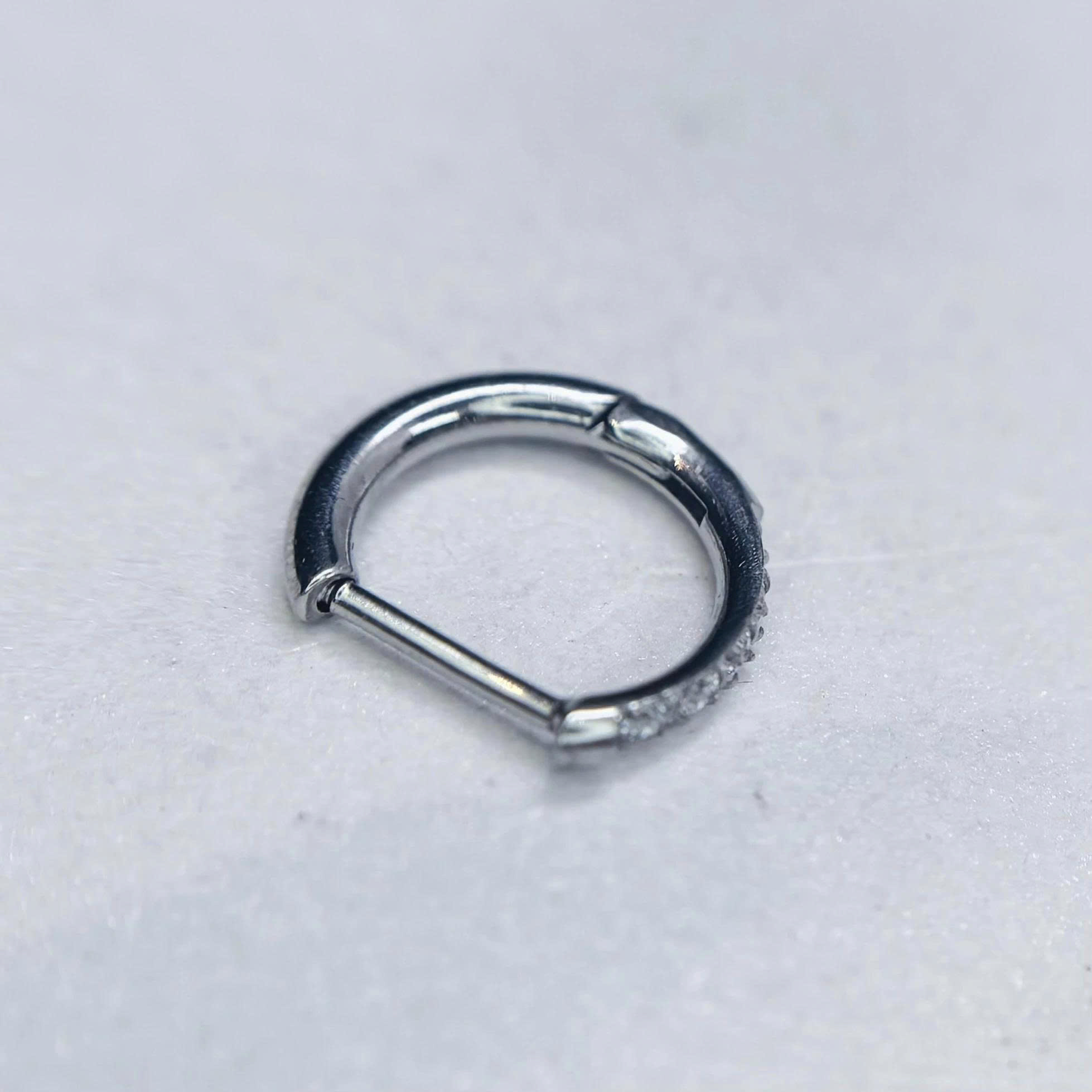 Bật khớp titan kim cương chữ D 10mm_thumbnail_3
