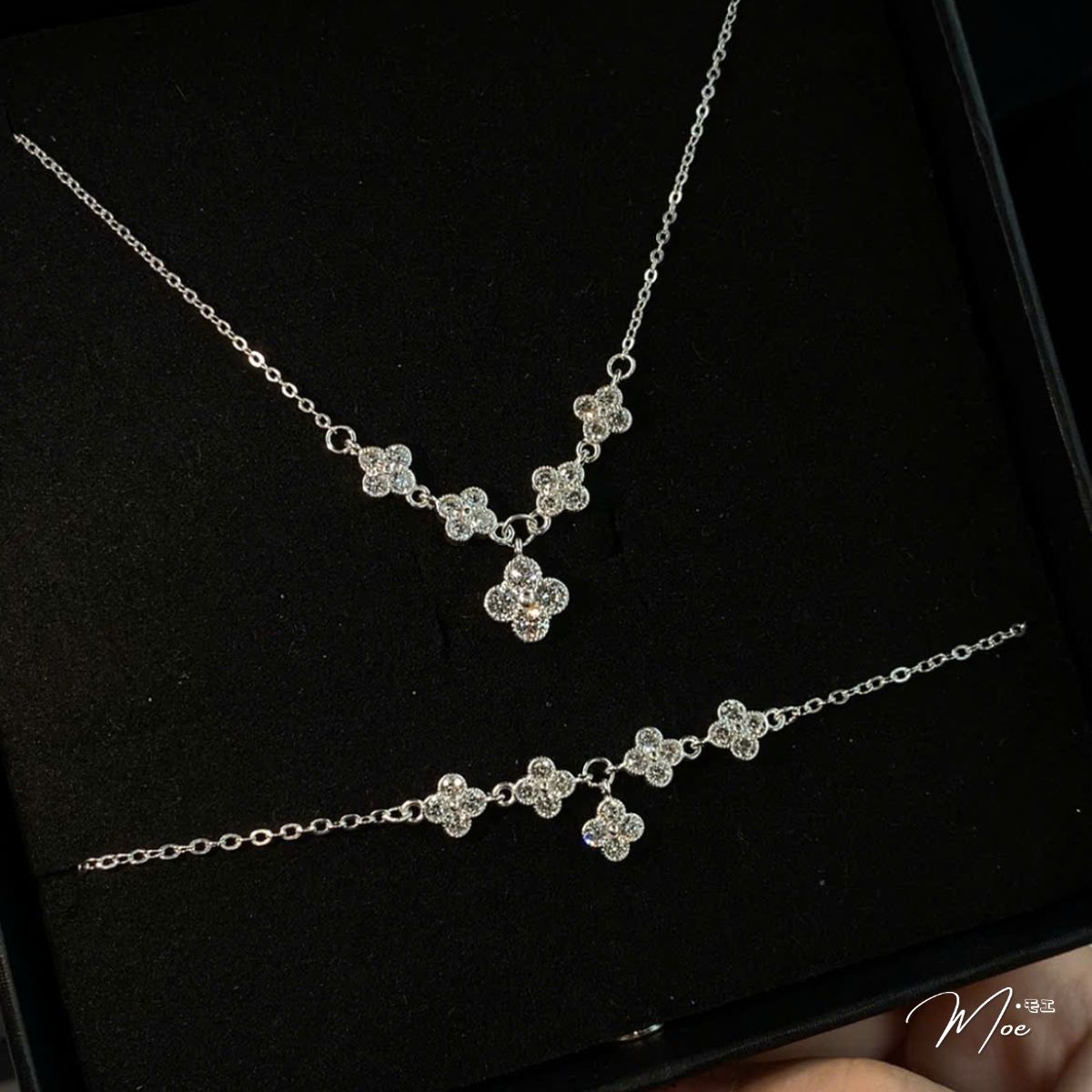 D290 - Dây chuyền cỏ 4 lá 5 hoa treo điệu đà