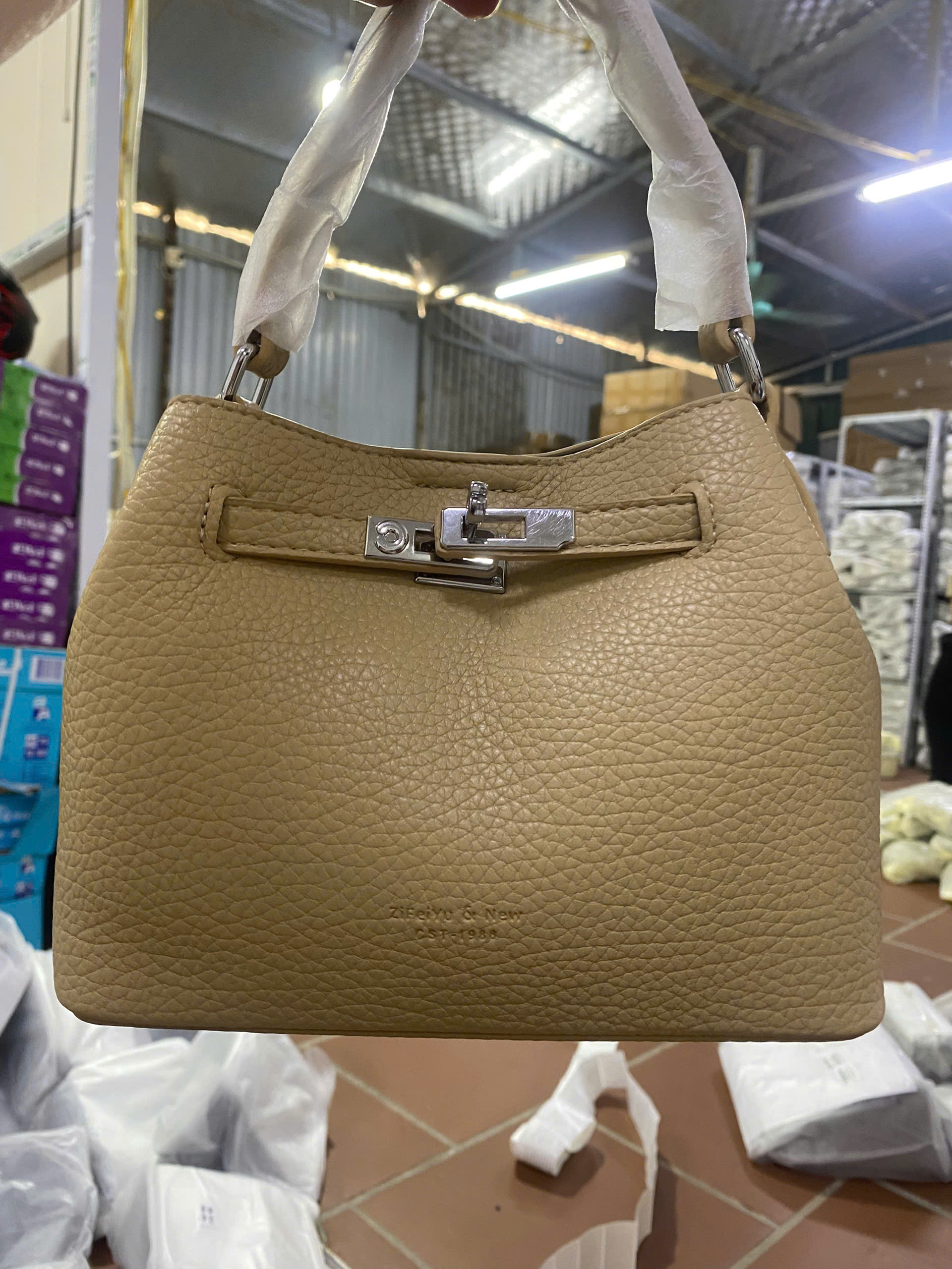 Túi MANDIER khóa bạc size21.5 39013