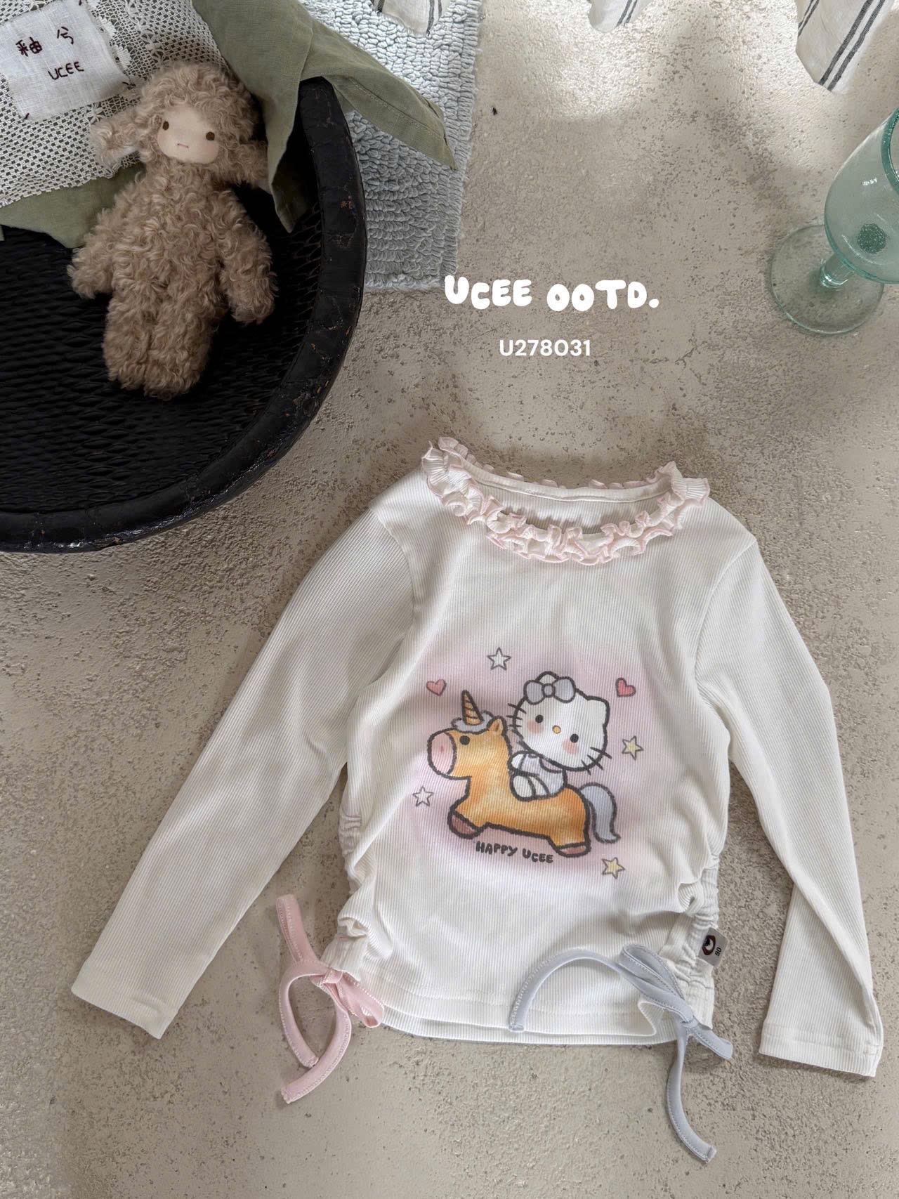 UC16 - Áo thun dài tay bo eo cổ viền bèo kitty UCEE 278031