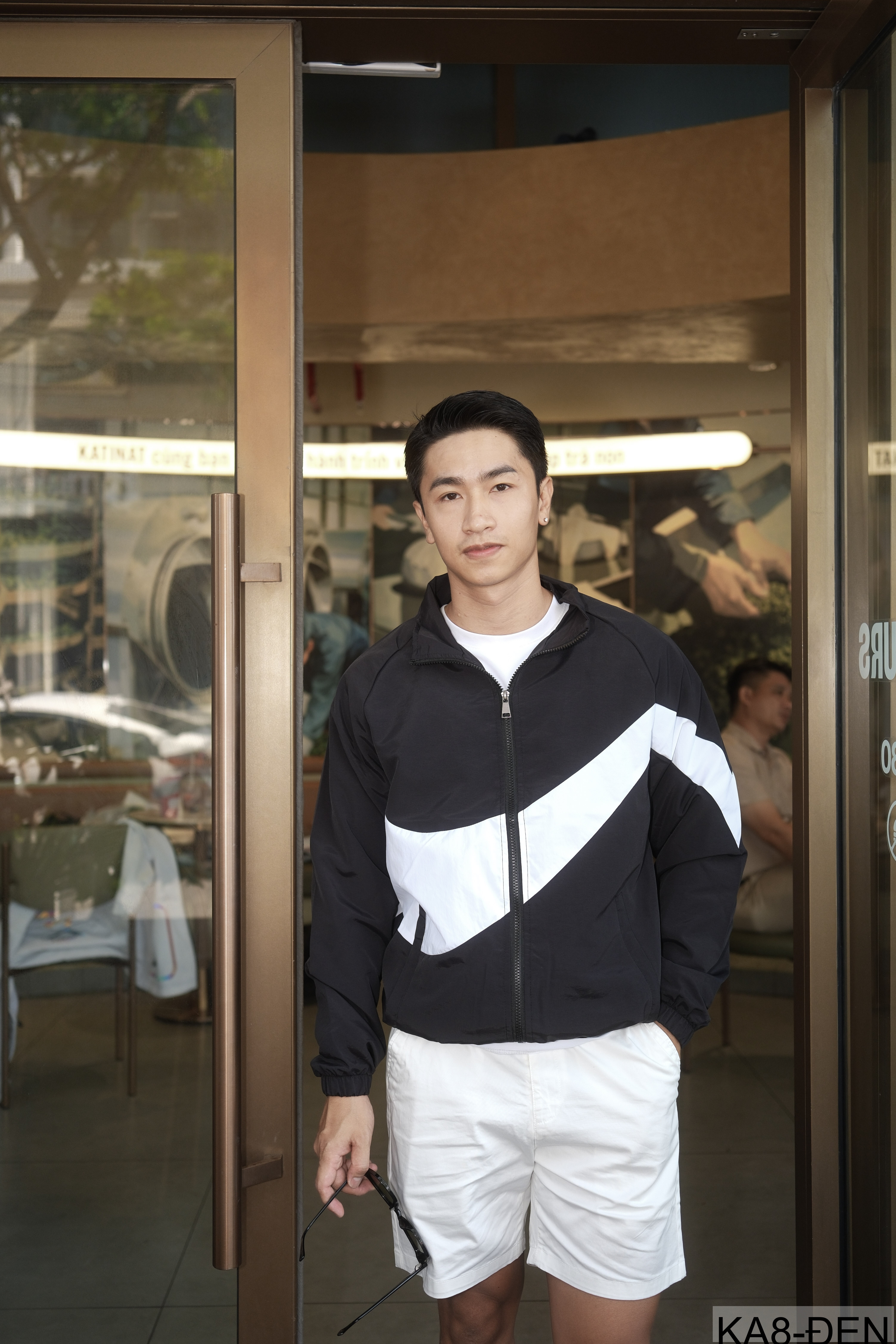KA8 - Áo khoác nam thể thao phối màu năng động, chất polyester thoáng mát, dáng regular fit_thumbnail_4