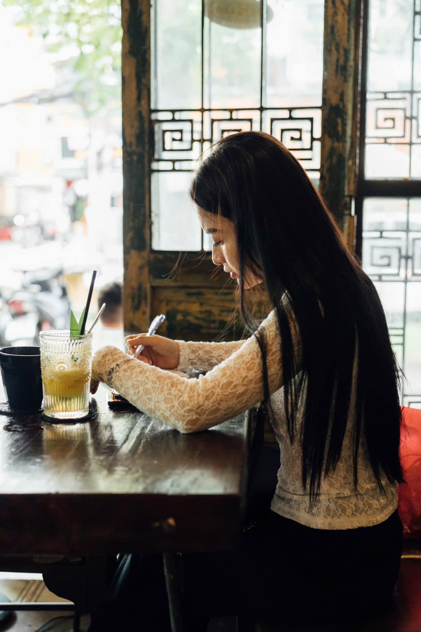 Nếu Sản Phẩm Của Bạn Giúp Cuộc Đời Ai Đó Tốt Hơn, Bạn Có Nghĩa Vụ Phải Bán Nó