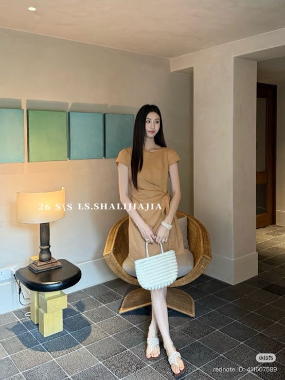 Lucas - Váy cổ tròn cộc tay dáng ngắn xếp ly buộc nơ lệch 1 bên eo GENTLE_thumbnail_4