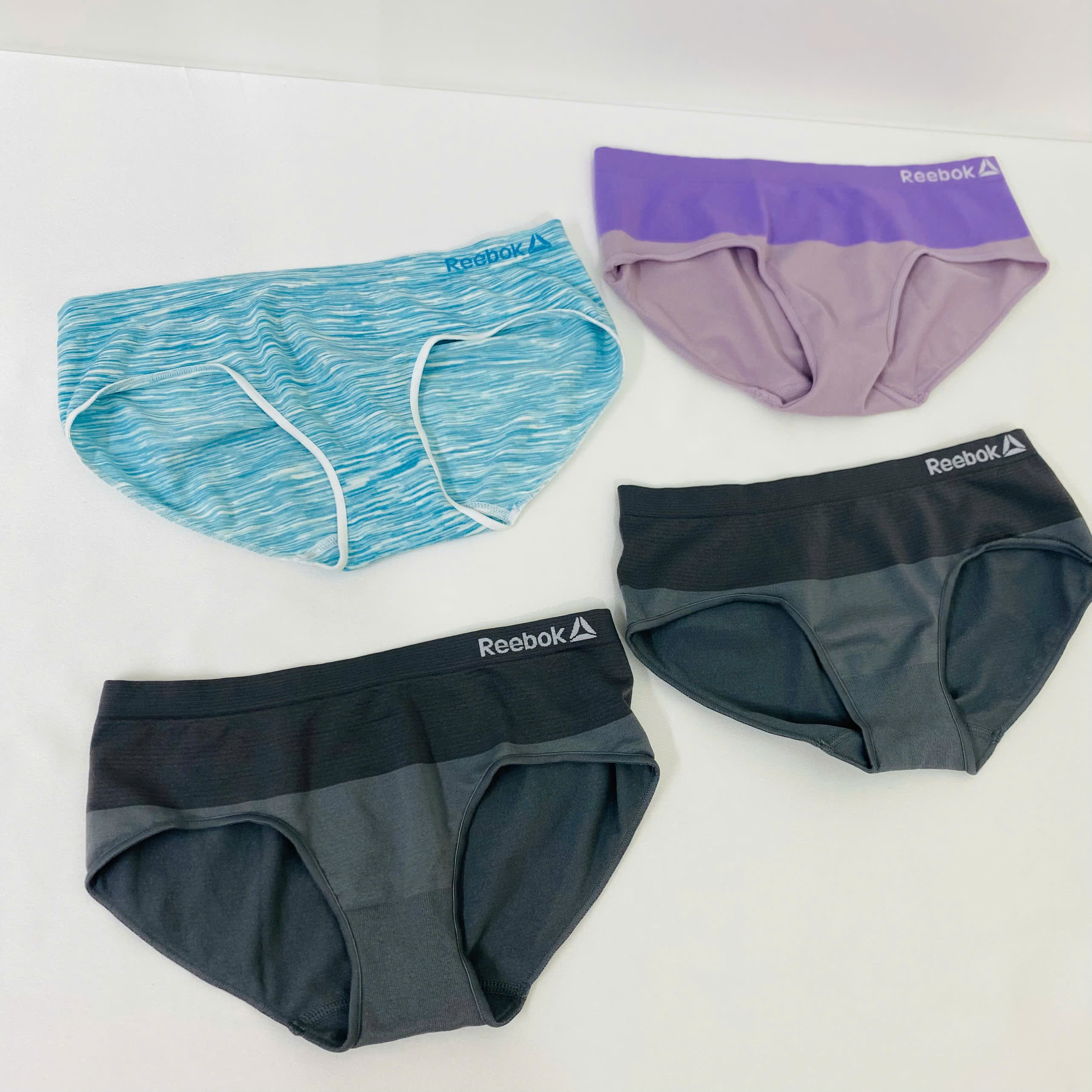 4 Quần Chip Reebox size S