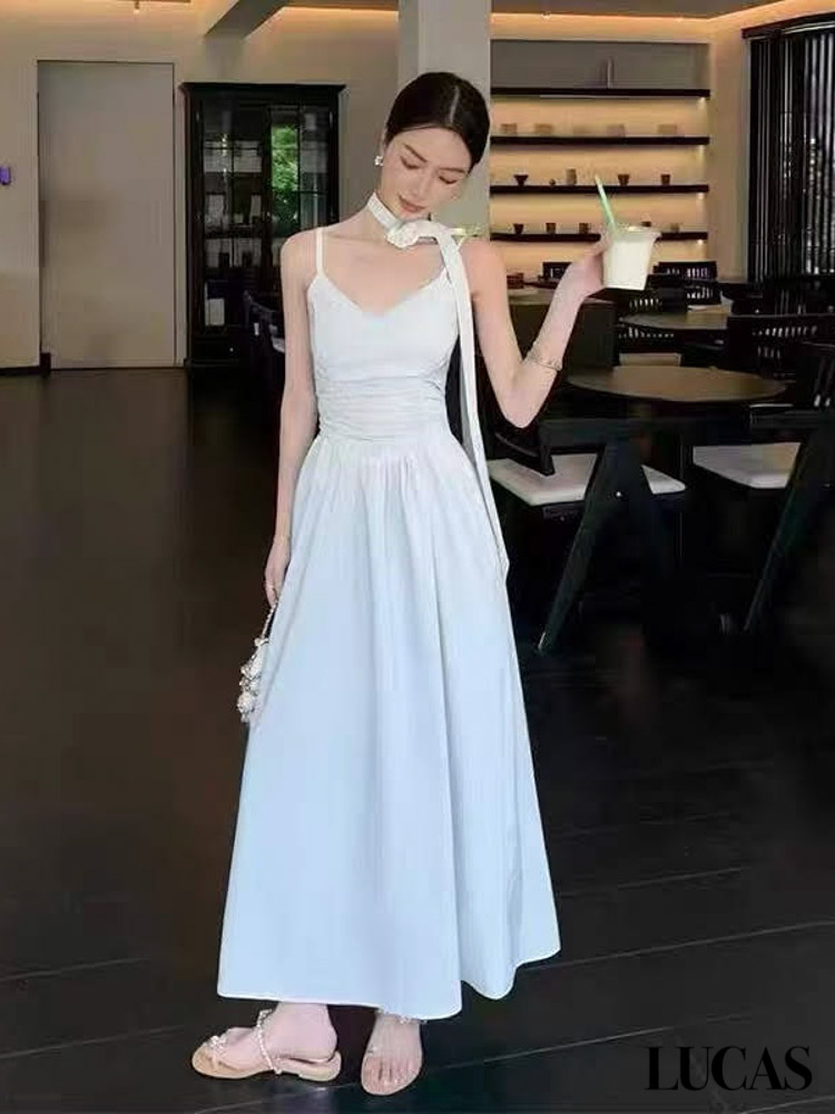 Váy 2 dây cổ tim chun eo, chân xòe + dây vải đính hoa trà