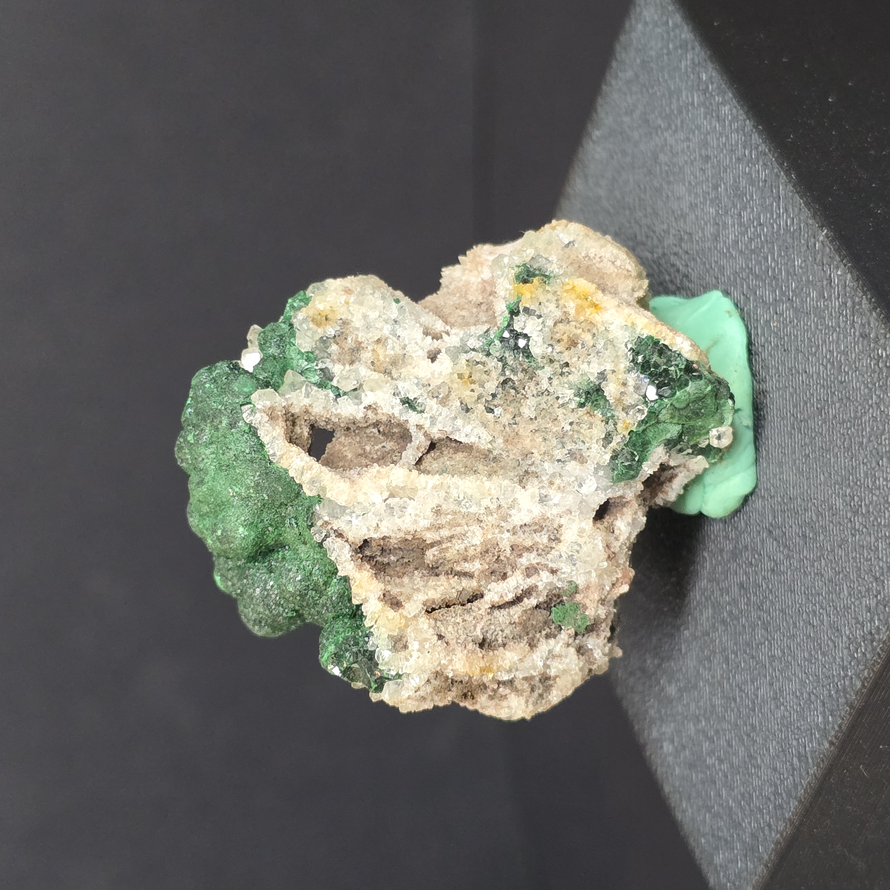 Malachite Dáng Tròn Cộng Sinh Thạch Anh - Congo_thumbnail_4