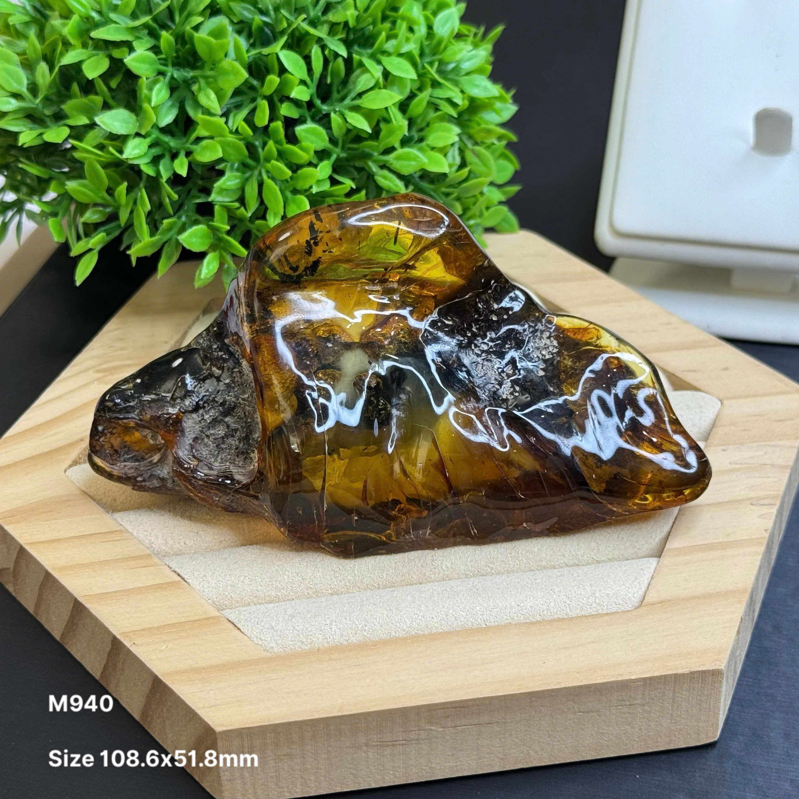 Viên Trưng Bày Nguyên Khối - M940