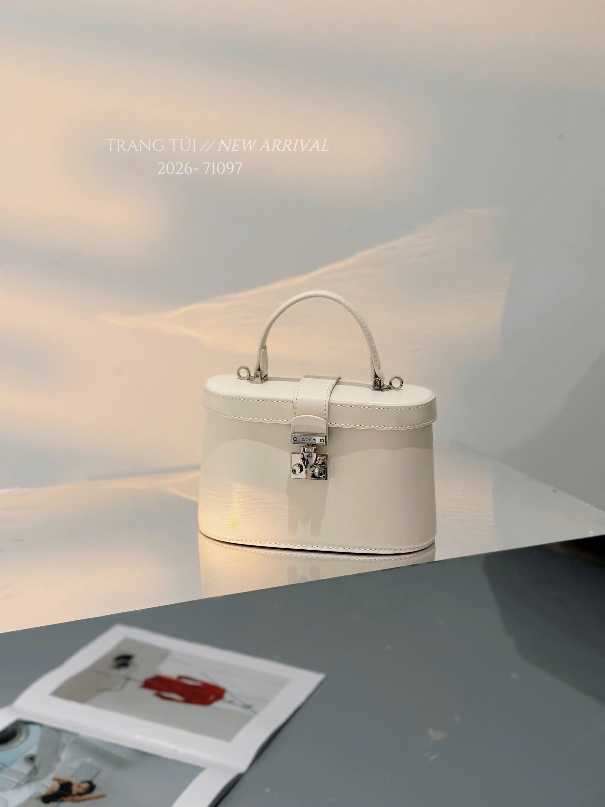 TRẮNG