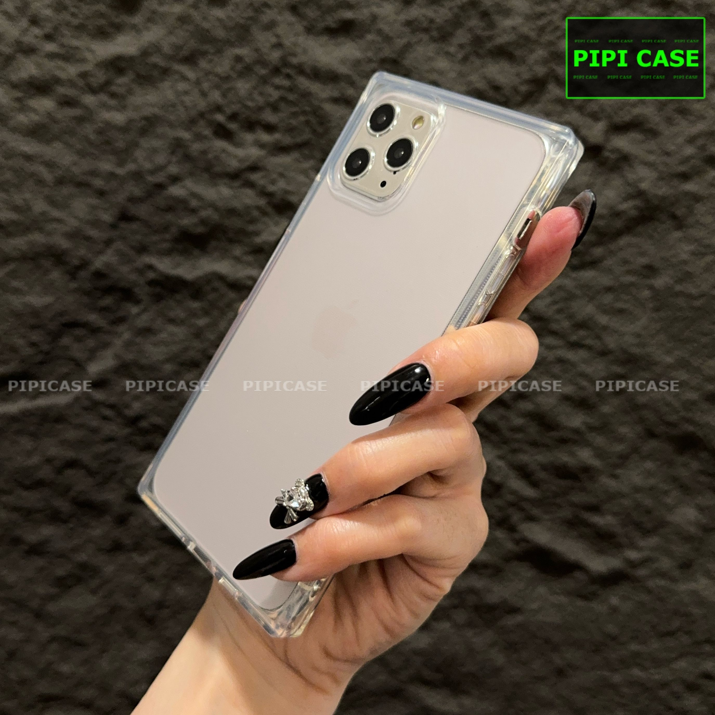 Ốp Lưng iPhone 11 Pro - Layla - Trắng
