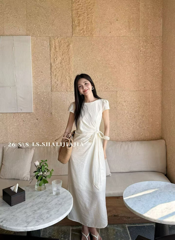 Lucas - Váy cổ thuyền cộc tay dáng dài may rúm phối dây buộc lệch eo
