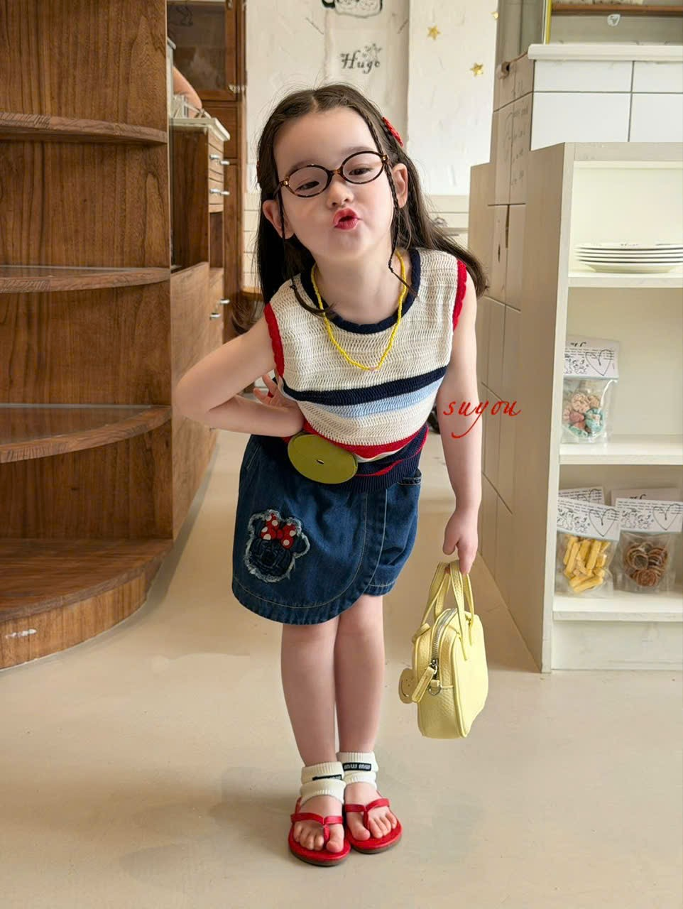 SU92 - Quần short bò giả váy thêu mickey hãng Suyou