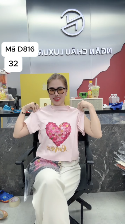 D816 Áo crop đính đá