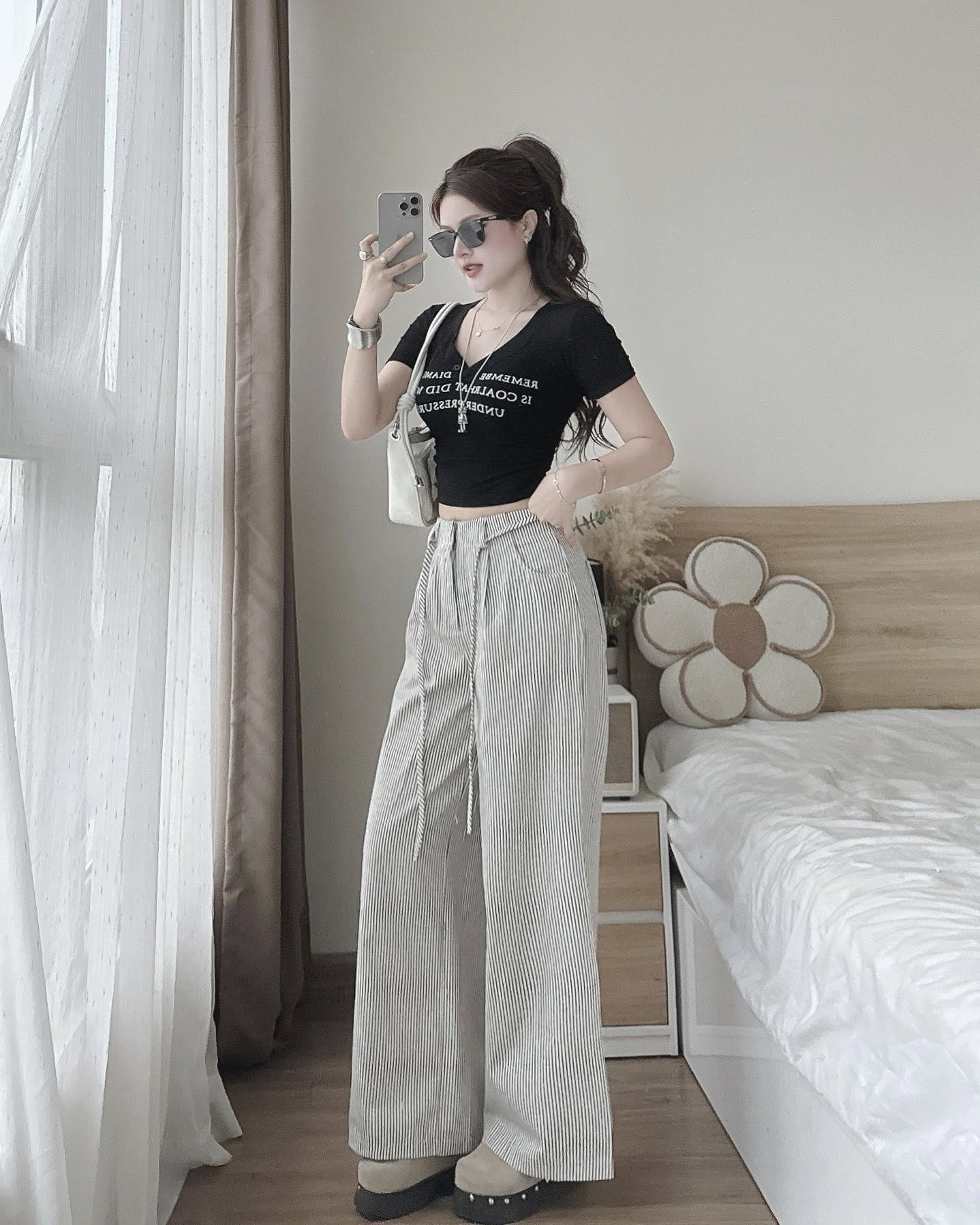 Quần Kaki Nữ Ống Suông kẻ sọc kèm dây 004.24204-1