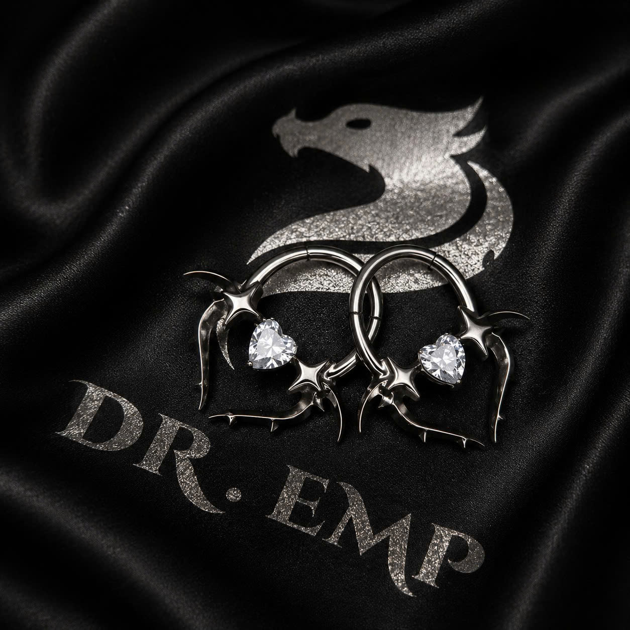 Daith titan trơn kiểu y2k đá trái tim 8mm_thumbnail_2
