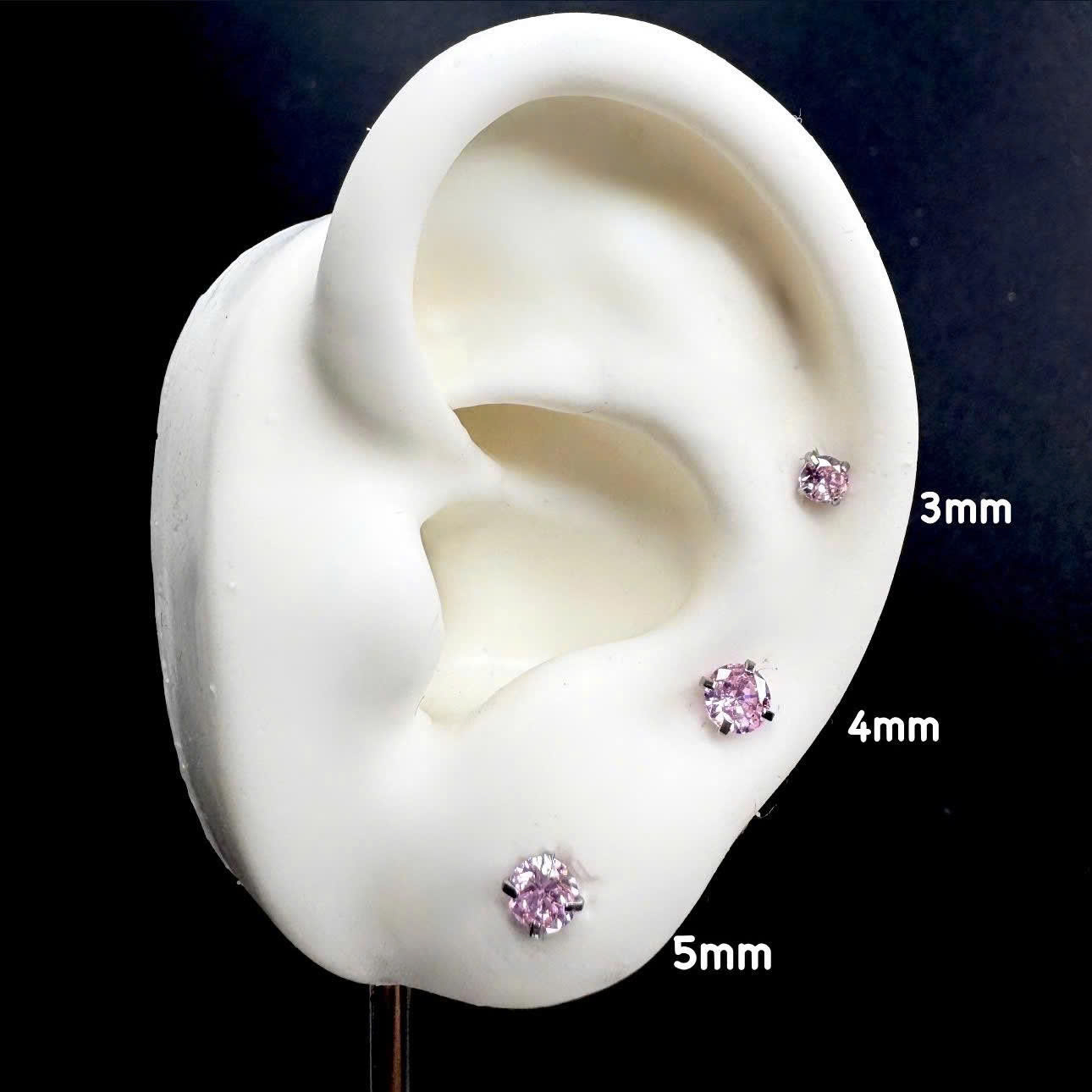 khuyên kiểu kim cương đá hồng bi vặn size 5._thumbnail_3