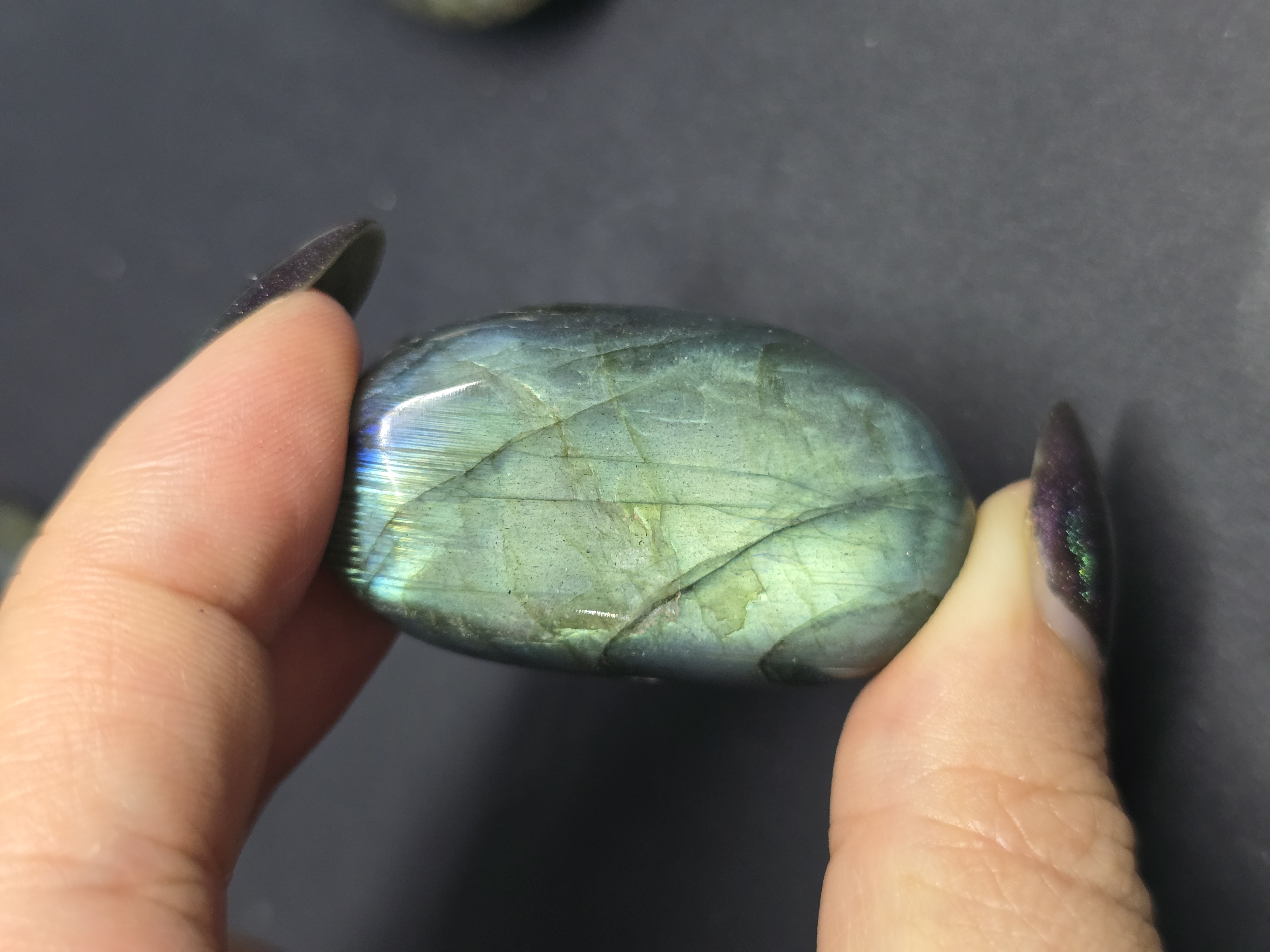 Đá cuội đã mài bóng / Tumbled Labradorite Hắc Nguyệt Quang size 2 - 4cm/viên_thumbnail_5