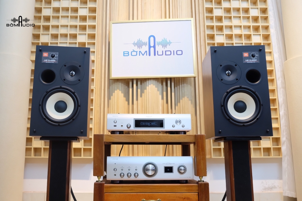 Hình ảnh chụp thực tế Combo Amply Denon PMA 1700NE + Denon DNP 2000NE + Loa JBL L82 Classic – B94 tại Bờm Audio.