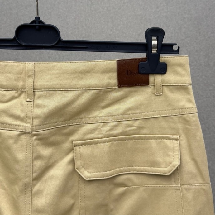 Short Dior_thumbnail_4