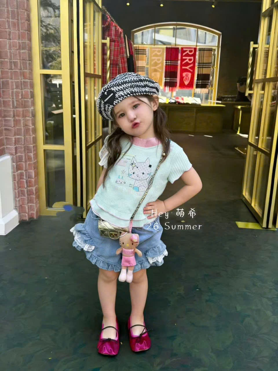 D247 - Áo thun xanh cổ viền hồng - 6987