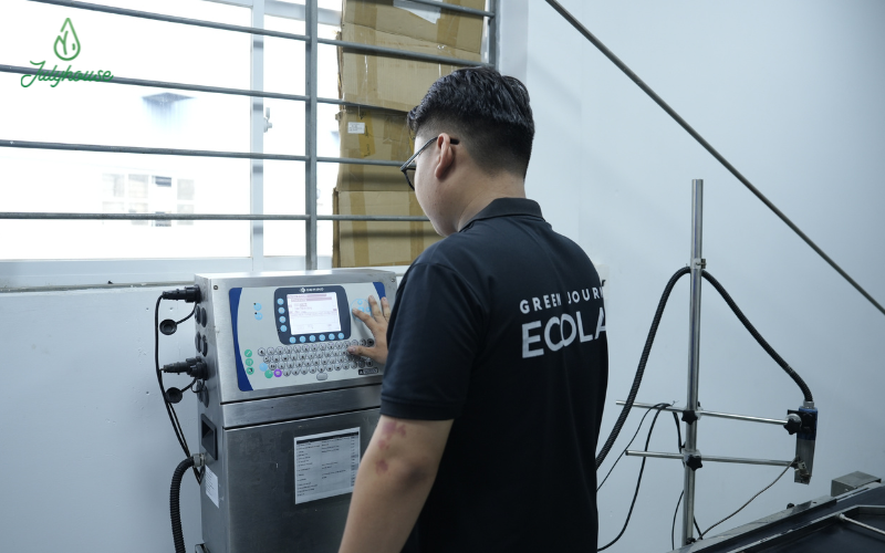 NHÀ MÁY JULYHOUSE HOÀN THÀNH ĐÁNH GIÁ TIÊU CHUẨN ISO 9001