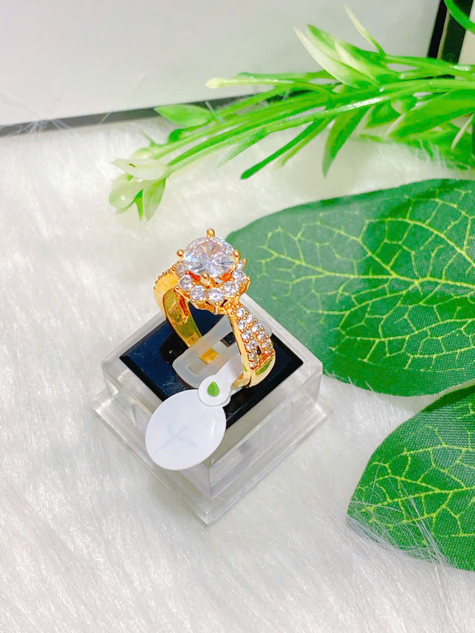 Nhẫn Ngọc Xoắn_thumbnail_0
