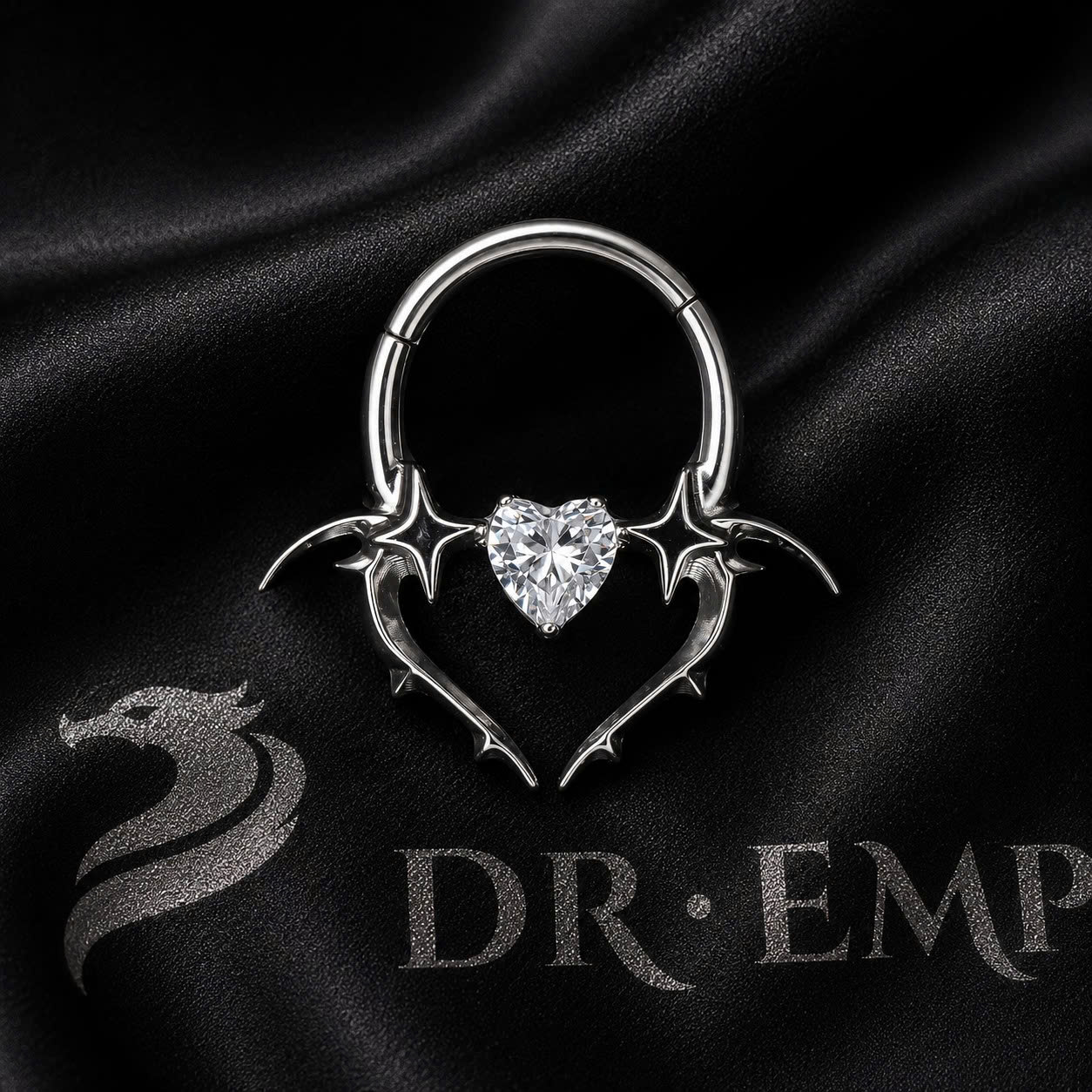 Daith titan trơn kiểu y2k đá trái tim 8mm
