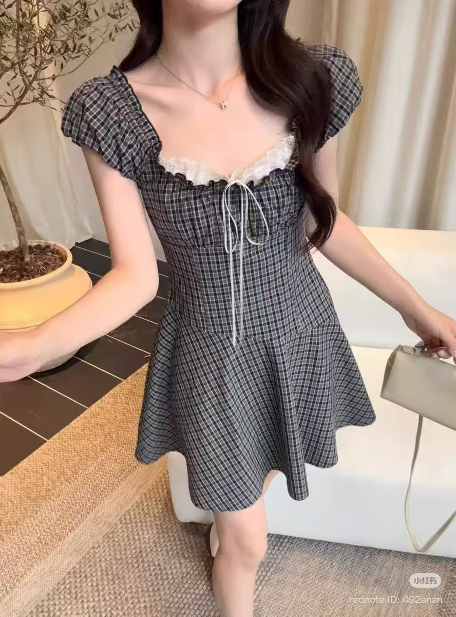 Lucas - Váy caro cổ vuông dáng ngắn xòe A viền ngực trắng buộc nơ_thumbnail_1