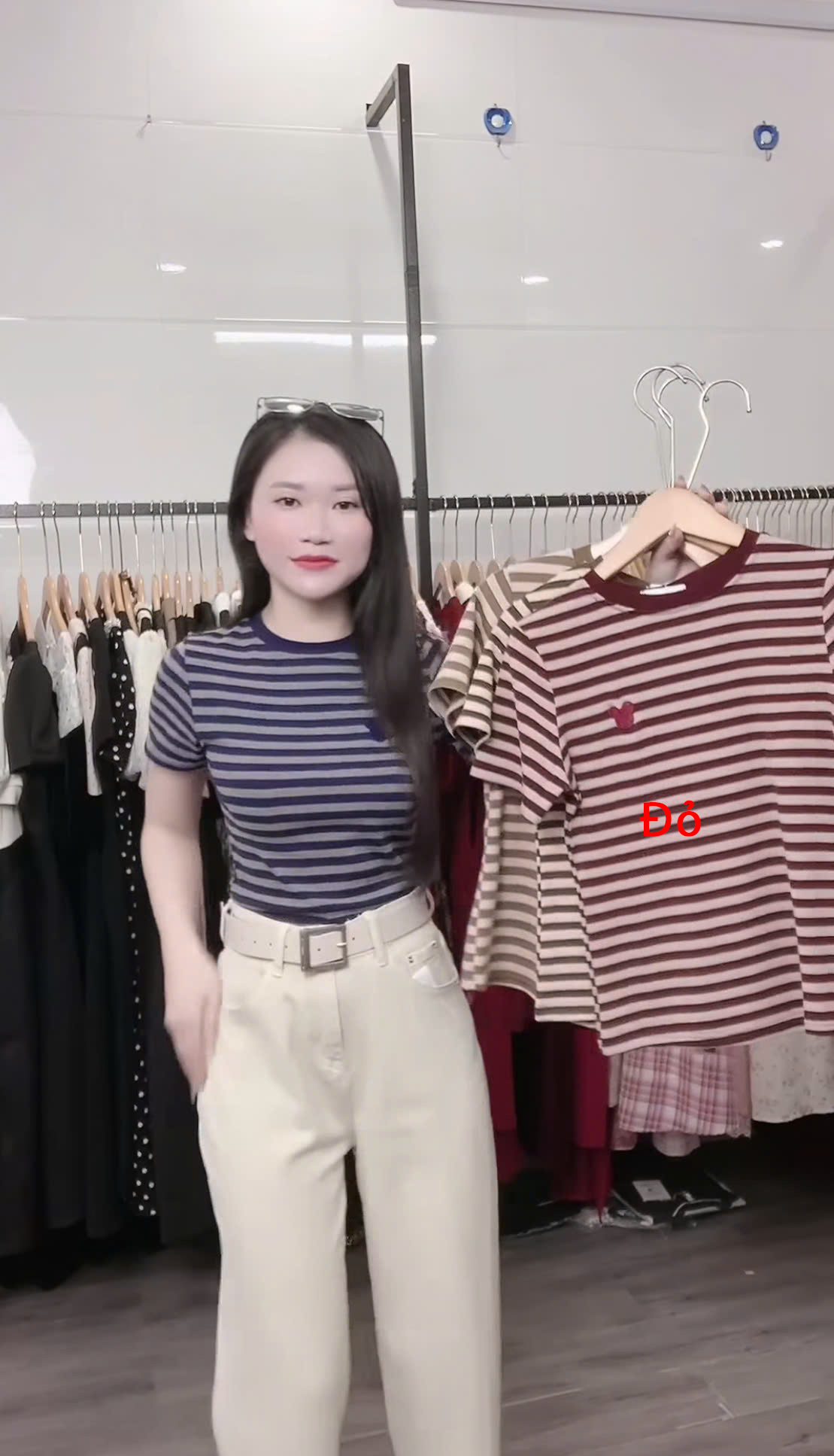 Áo thun kẻ thêu gấu