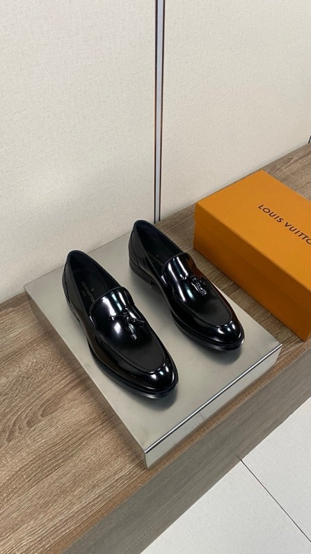 Giày Loafer LV