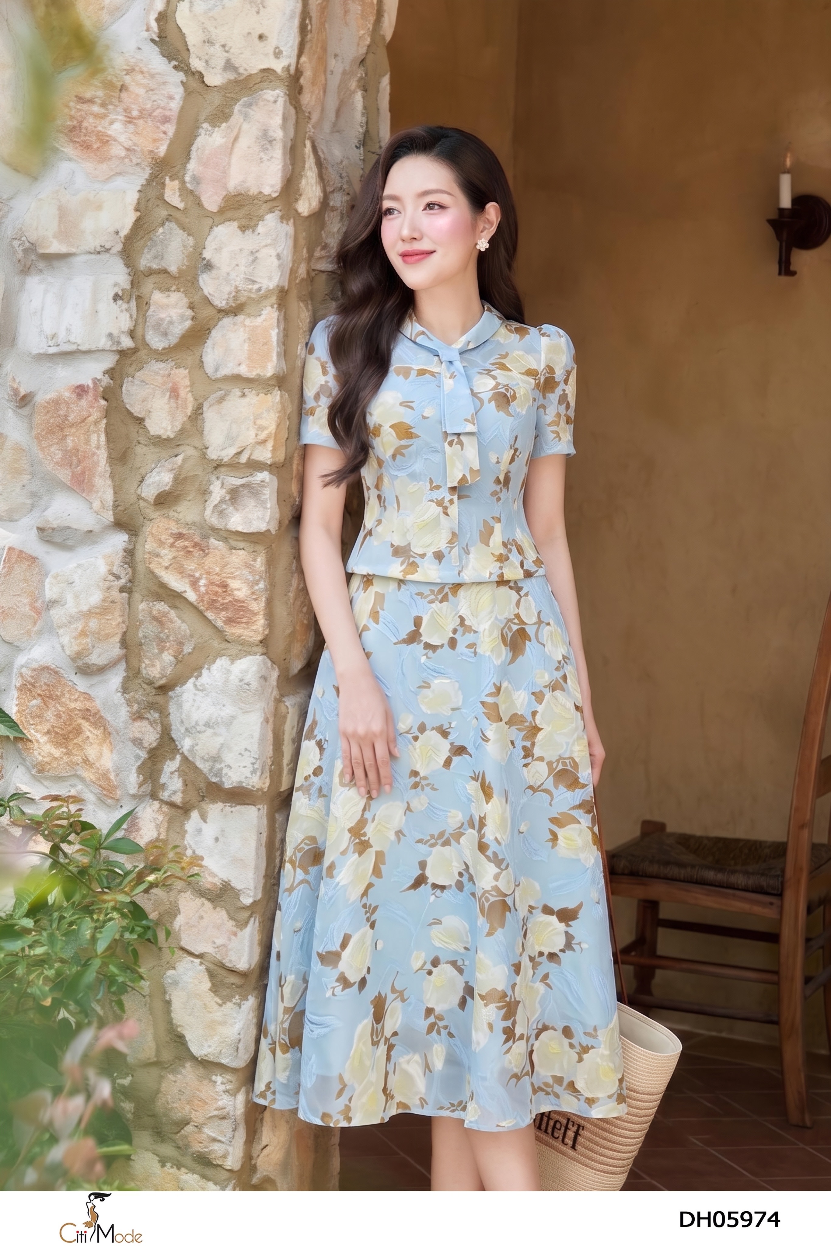 Đầm xòe hoa xanh nổi 3D giả sét cổ nơ tay ngắn