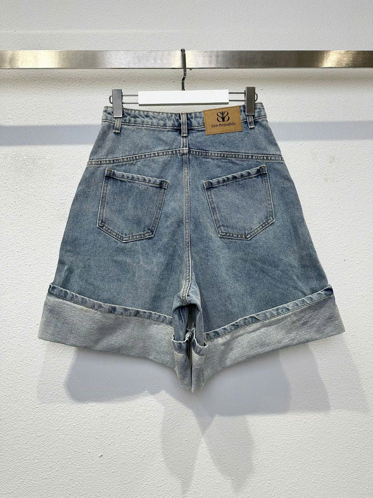 QUAN SHORT