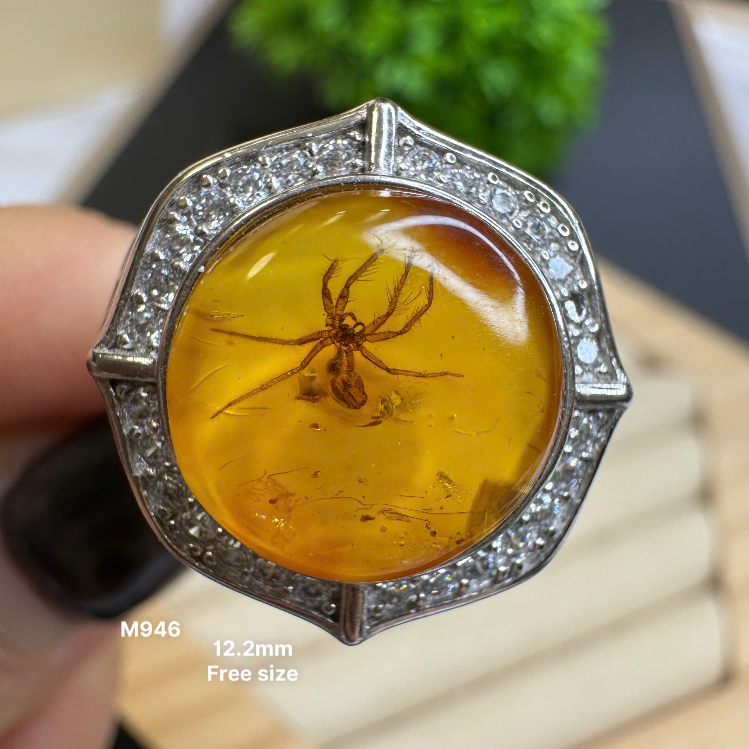 Nhẫn Côn Trùng Nhện VIP - M946