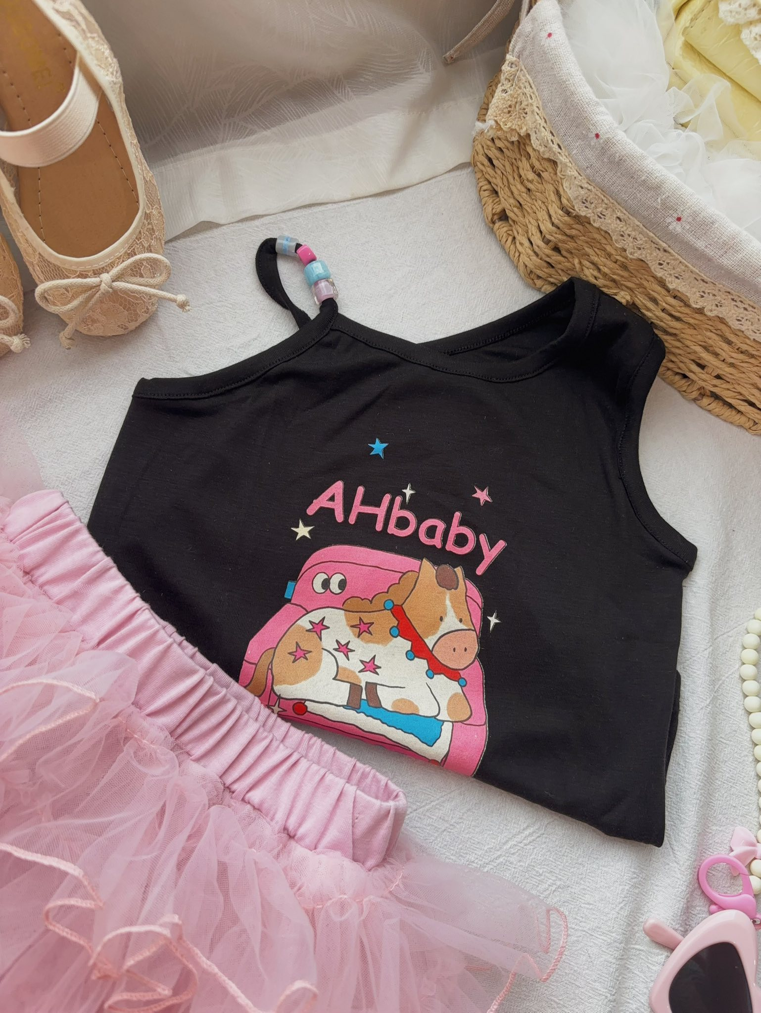 AH20 - Áo thô sát nách in hình kitty 2 màu trắng/đen hãng AH_thumbnail_2