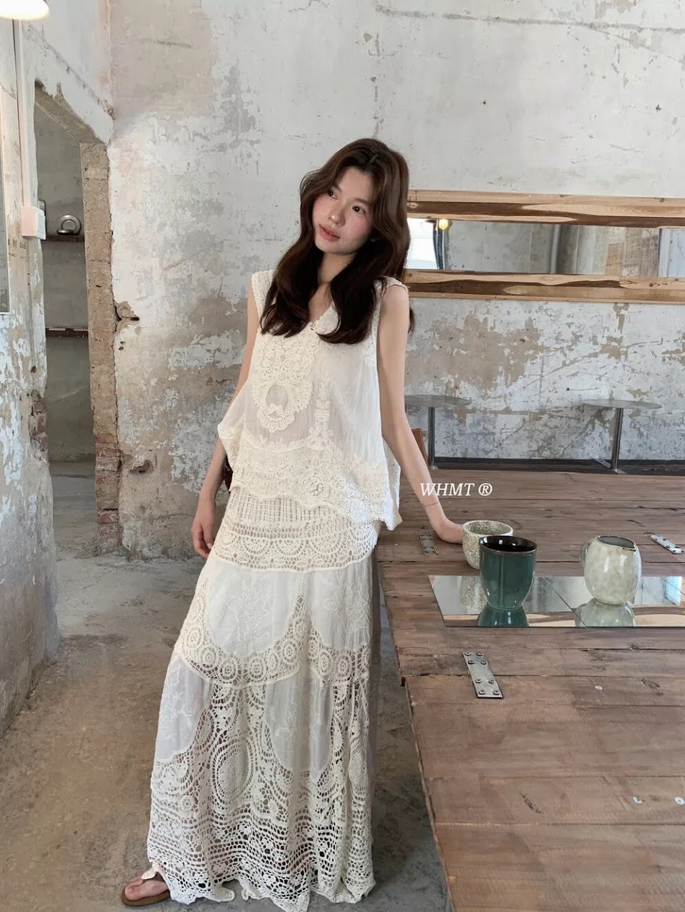 Lucas - Chân váy thô thêu nổi phối ren lỗ viền cạp dáng dài_thumbnail_2