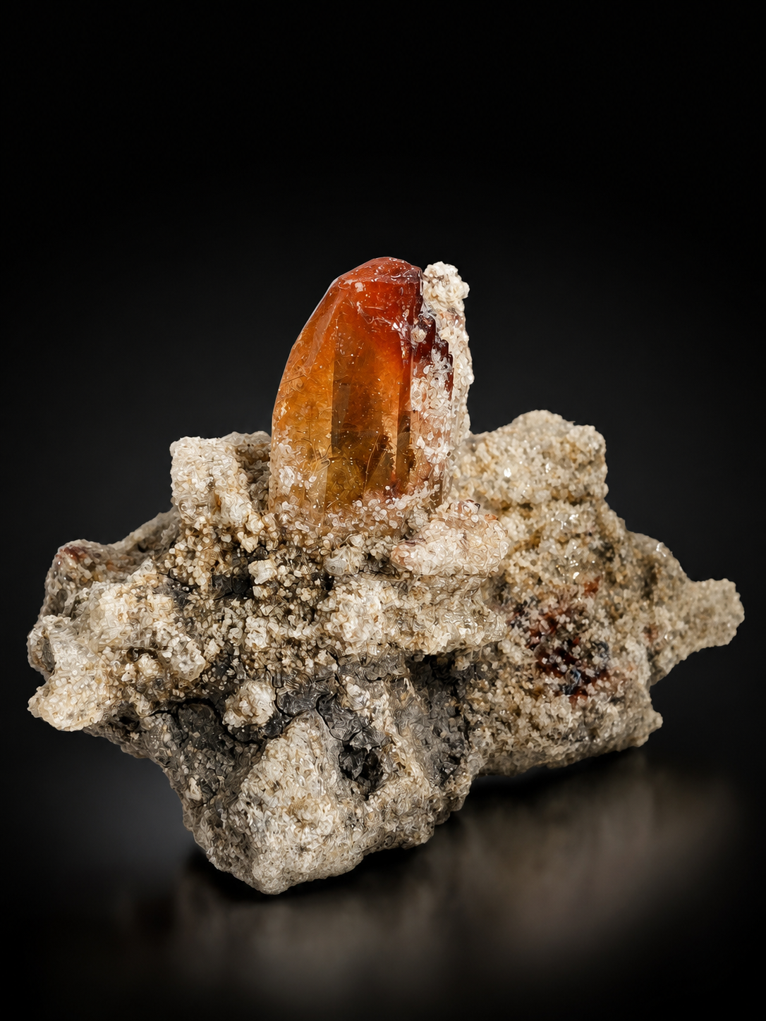 Red / Imperial Topaz Trên Nền Matrix - Guanajuato, Mexico