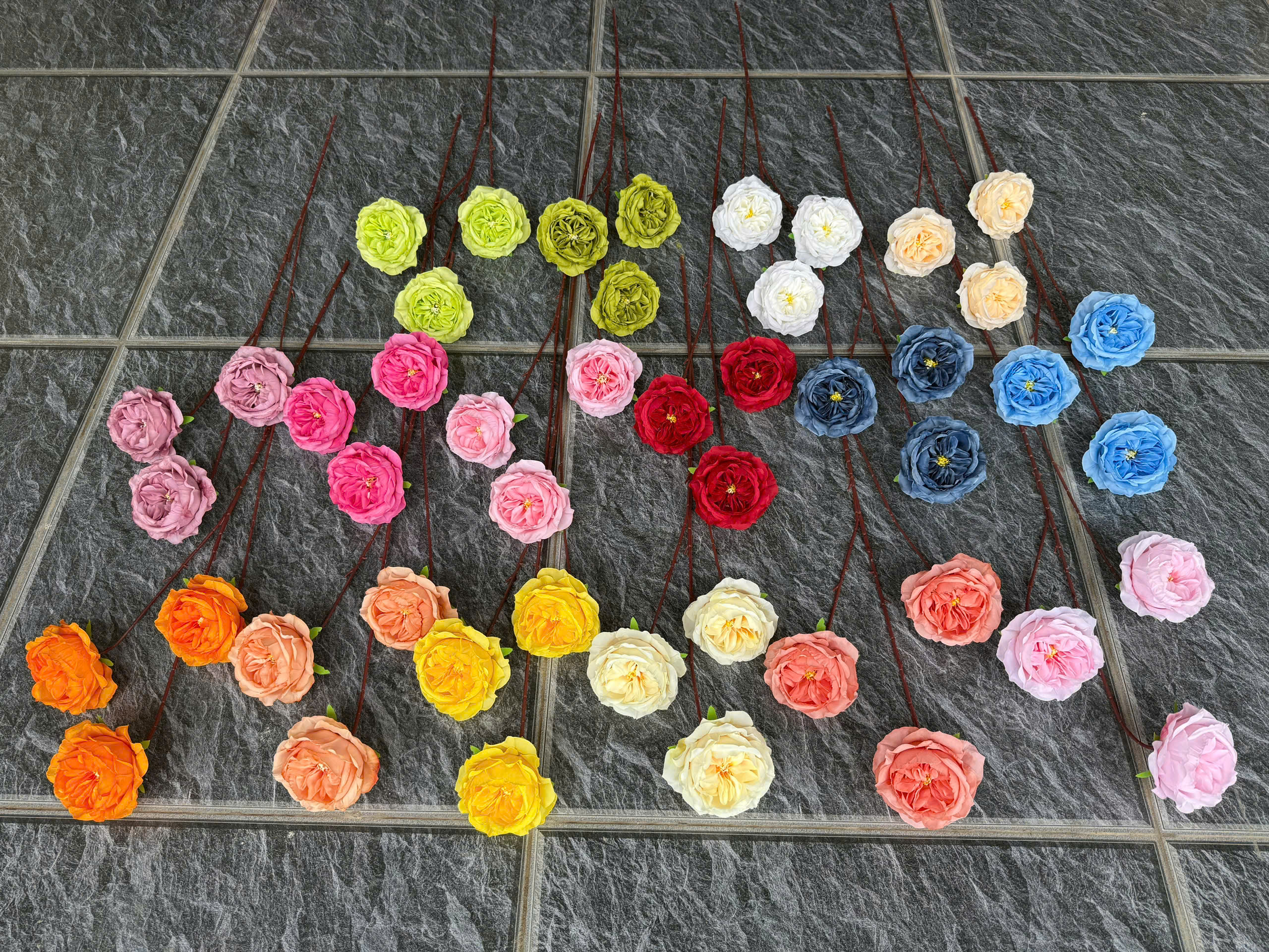 Trà Xoáy 3 Bông Hoa Lụa Trang Trí Bàn Nhỏ Xinh, Gọn Gàng Sang Trọng Không Cần Chăm Sóc