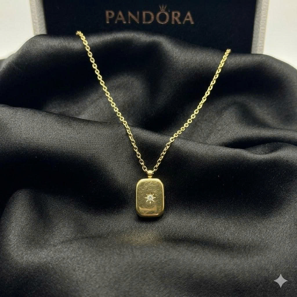 vòng cổ titan vàng charm chữ nhật đính kim cương nhỏ
