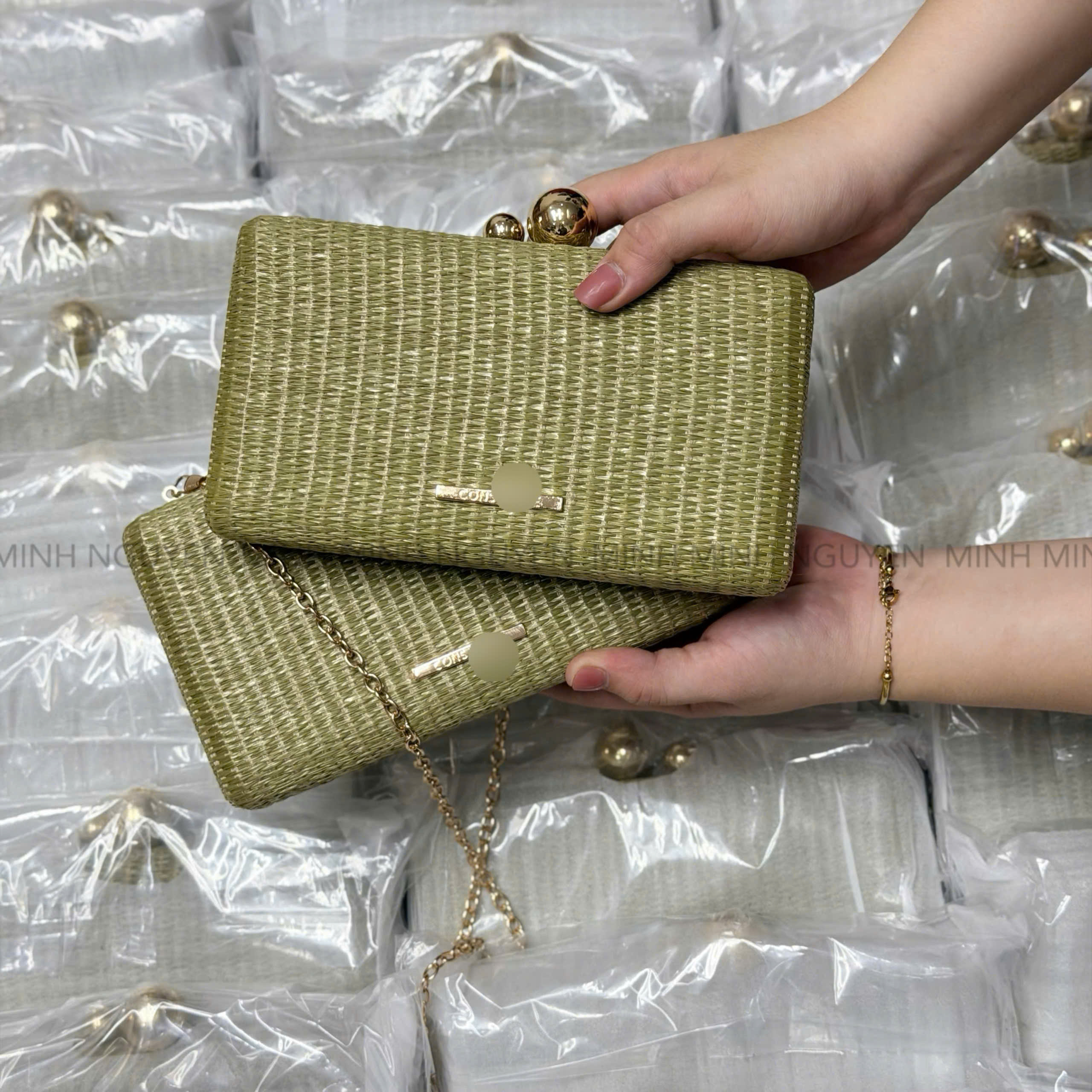 TUI CLUTCH VERDE