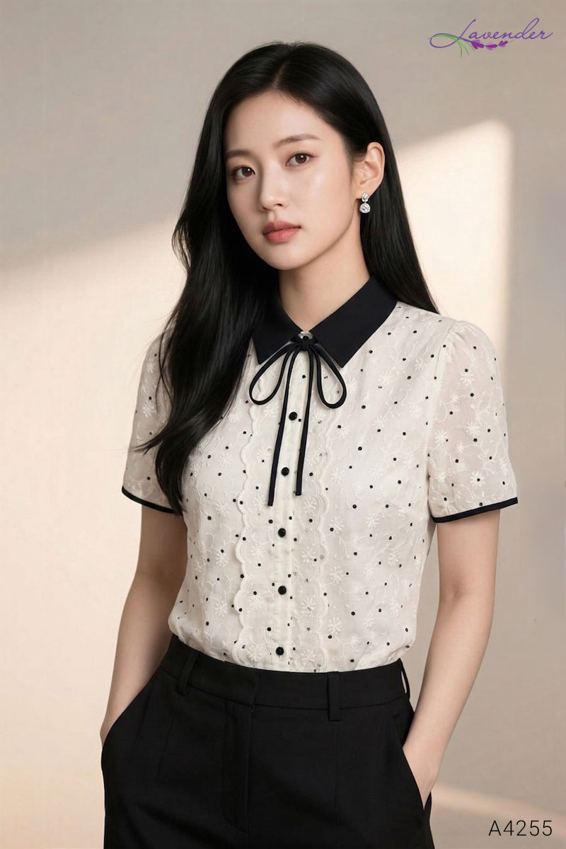 Áo sơ mi thêu ren cổ phối đen buộc dây nơ